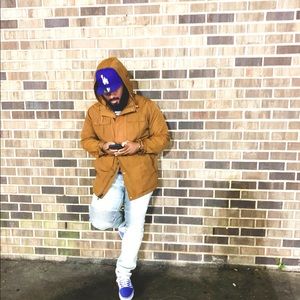 Meet your Posher, Joshua